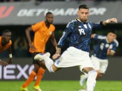 Otamendi a Caicedo si napriek červeným kartám na MS vo futbale neodpyknú jednozápasový trest Otamendi a Caicedo si napriek červeným kartám na MS vo futbale neodpyknú jednozápasový trest