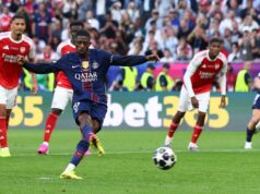 Ousmane Dembele penaltuje Arsenal slabou nohou a ľudia si len uvedomujú prečo Ousmane Dembele z Paríža Saint-Germain strelil penaltu na 1:1 počas finále Ligy majstrov UEFA 2026