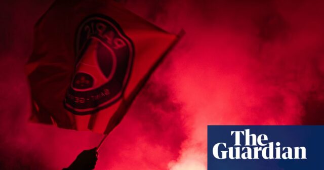 Paris Saint-Germain sa kvalifikuje do finále, fanúšikovia oslavujú v Paríži, Francúzsko - 7. mája 2026Fanúšikovia Paríža Saint-Germain oslavujú na Place de la Republique vo Francúzsku 6. mája po víťazstve klubu nad Bayernom Mníchov v semifinále, čím si zabezpečili kvalifikáciu do finále Ligy majstrov UEFA. Paris Saint-Germain sa kvalifikuje do finále, fanúšikovia oslavujú v Paríži, Francúzsko - 7. mája 2026