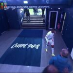 Víťaz Zlatej lopty zamieril priamo do tunela po tom, čo v nedeľu večer zvládol iba 27 minút pri porážke PSG 2:1 s ich susedom Parížom FC.