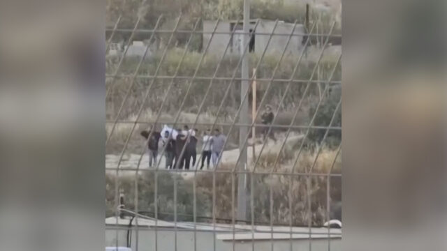 Palestínska rodina tvrdí, že osadníci ich prinútili exhumovať otcovo telo | Správy Benjamina Netanjahua
