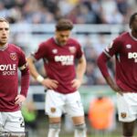 Kapitána West Hamu United Jarroda Bowena sleduje päť klubov Premier League