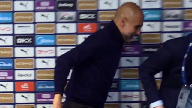 Pep Guardiola tlieska