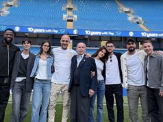 Pep Guardiola sa zmieri s odcudzenou manželkou Cristinou, ktorú nazýva „výnimočnou ženou“ a ona sa k nemu pripojí v Manchestri počas jeho posledného dňa v Man City – keď sa pripravuje na návrat do Barcelony. Pep Guardiola vo svojom prejave nazval svoju odcudzenú manželku Cristinu Serru „výnimočnou ženou“.