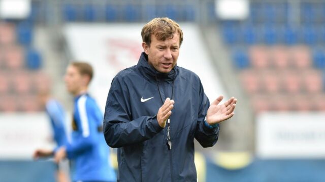 Petr Vlachovský, futbalový tréner, ktorý tajne nakrúcal hráčky, doživotný zákaz činnosti UEFA
