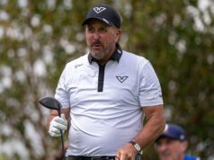 Phil Mickelson odstúpil z PGA Championship kvôli zdravotným problémom rodiny Phil Mickelson odstúpil z PGA Championship kvôli zdravotným problémom rodiny