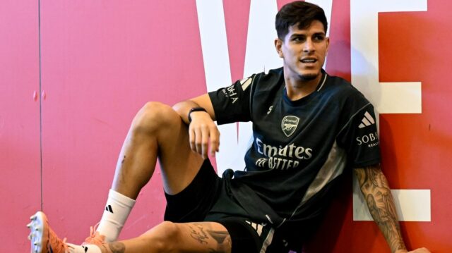 Piero Hincapie počas tréningu Arsenalu
