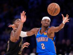 Playoffs NBA: Thunder zdržal Lakers v hre 4 na ďalšiu prestávku Shai Gilgeous-Alexander Thunder vs Lakers Game 4 Playoffs NBA