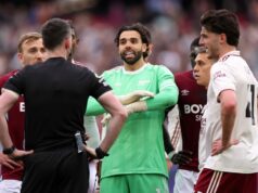 Po krviprelievaní Arsenalu VAR si bývalý funkcionár Premier League vyžiadal zmenu pravidiel Mikel Arteta sa pozerá