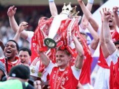 Po víťazstve Crystal Palace sa Arsenal konečne dostane do rúk trofeje Premier League Arsenal zdvihol titul v Premier League v Selhurst Parku