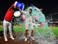 Po zmarení ponuky bez zásahu sa Angels opäť zamerajú na flummox A MLB: Atletika v Los Angeles Angels