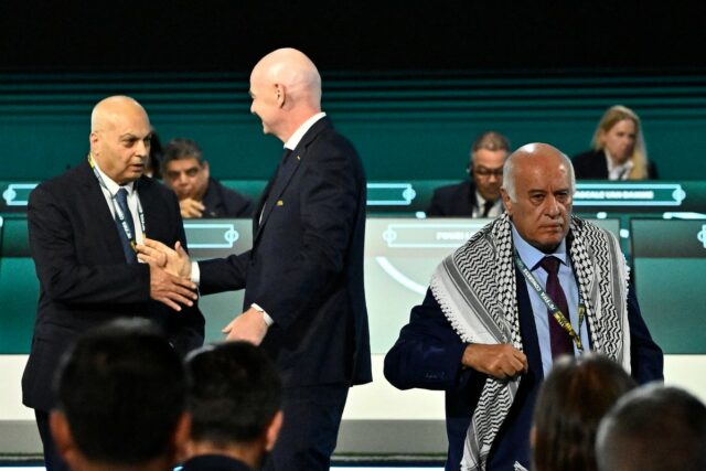 Pokus o podanie ruky Gianniho Infantina medzi Palestínou a Izraelom vyvolal konflikt na kongrese FIFA

