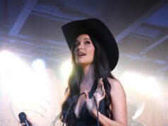 Popová hviezda Kacey Musgraves vedie zúrivý odpor FIFA, pretože populárna nástenná maľba v Dallase v hodnote 15 miliónov dolárov je namaľovaná pre majstrovstvá sveta Kacey Musgraves zaútočila na FIFA po premaľovaní nástennej maľby v Dallase pre majstrovstvá sveta