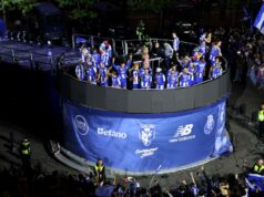 Porto po štyroch rokoch vyhráva Primeira Ligu; Thiago Silva pridáva do svojho kabinetu ďalšiu trofej Porto po štyroch rokoch vyhráva Primeira Ligu; Thiago Silva pridáva do svojho kabinetu ďalšiu trofej