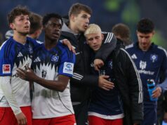 Pozitívne informácie o zranení Tottenhamu, ako hviezdneho muža opäť vidno v tréningu Obranca Tottenhamu Luka Vuskovic, stred, minulý víkend so svojimi sklamanými spoluhráčmi z HSV Hamburger po ich poslednej prehre v Bundeslige