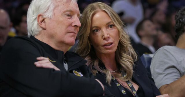 Pre Dodgers, dostať sa do play-off nie je dosť dobré pre Marka Waltera. Pre Lakers?
