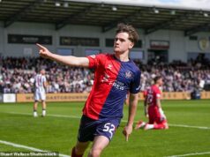 Prečo Steve Clarke MUSÍ tento víkend v Hampdene začať so škótskym nováčikom Findlayom Curtisom proti Curacau Findlay Curtis bol na konci sezóny jedným z najformovanejších hráčov v Škótsku
