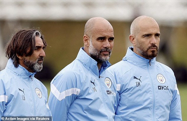 Prečo sa Man City rozhodlo Enzo Maresca bol jediným mužom, Manchester City nezostane dlho bez manažéra, jeho bývalý asistent trénera Enzo Maresca (vpravo) by sa mal vrátiť do klubu vo vrcholovej funkcii