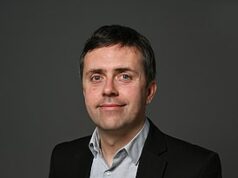 Prediktor recenzia: Zistite, ako sa darilo našim expertom v hernom týždni 32, pričom každý týždeň môžete získať 1 000 £ Tom Collomosse získal tento týždeň tri body