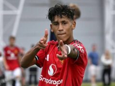 Prehľad roka JJ Gabriela od plánu prvého tímu po silné komentáre Rashforda JJ Gabriel z Manchestru United oslavuje štvrtý gól svojho tímu v zápase počas Premier League hráčov do 18 rokov medzi Manchester United U18 a Middlesbrough U18 na tréningovom ihrisku Carrington.