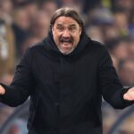 LEEDS, ANGLICKO - 21. marca: Daniel Farke, manažér Leeds United, reaguje počas zápasu Premier League medzi Leeds United a Brentfordom na Elland Road 21. marca 2026 v anglickom Leedse. (Foto: Matt McNulty/Getty Images)