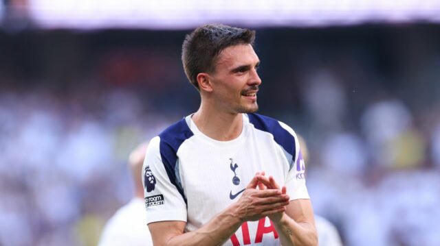 Prestupová preferencia Joaa Palhinhu po záchrane Tottenhamu pred zostupom Joao Palhinha oslavuje po zápase Premier League medzi Tottenhamom Hotspur a Evertonom.