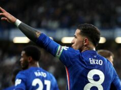 Prestupové stretnutie Xabiho Alonsa by bolo perfektnou náhradou Enza Fernandeza v Chelsea Enzo Fernandez oslavuje