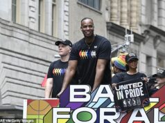 Priekopník NBA Jason Collins zomrel vo veku 47 rokov: Basketbal smúti ako prvý otvorene gay hráč po boji s rakovinou mozgu Jason Collins, prvý otvorene gay hráč NBA, zomrel po trýznivom boji s nádorom na mozgu. Mal len 47 rokov a len rok ho delil od svadby s Brunsonom Greenom
