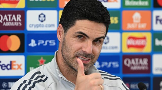 Prvá letná posila Arsenalu 'rozhodla', keď Mikel Arteta odmenil úspešným Manažér Arsenalu Mikel Arteta sa zúčastňuje tlačovej konferencie v Sobha Realty Training Center 21. mája 2026 v London Colney v Anglicku.