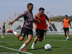 RIFT Real Madrid: Bývalá hviezda Arsenalu hovorí šéfovi Alvarovi Arbeloaovi, aby ma už viac nekontaktoval, pričom po veľkých výpadkoch nie je možné vrátiť sa späť. RIFT Real Madrid: Bývalá hviezda Arsenalu hovorí šéfovi Alvarovi Arbeloaovi, aby ma už viac nekontaktoval, pričom po veľkých výpadkoch nie je možné vrátiť sa späť.