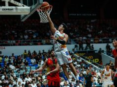 Rain or Shine vytlačí San Miguel, postupuje do semifinále Rain or Shine Andrei Caracut z Elasto Painters počas zápasu so San Miguel Beermen vo štvrťfinále PBA Commissioner's Cup 2026.