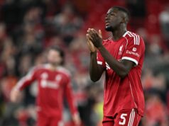 Real Madrid prehodnotil prestup na post stredného obrancu voľného hráča Real Madrid prehodnotil prestup na post stredného obrancu voľného hráča