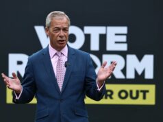 Reformný britský líder Farage čelí parlamentnému vyšetrovaniu v súvislosti s darom vo výške takmer 7 miliónov dolárov | Politické správy Reformný britský líder Farage čelí parlamentnému vyšetrovaniu v súvislosti s darom vo výške takmer 7 miliónov dolárov | Politické správy
