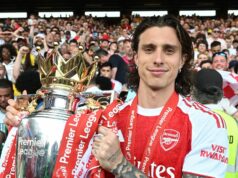 Riccardo Calafiori dosiahol rekord v oblasti žiadostí o ukončenie prestupu Arsenalu a „nedokončených záležitostí“ Riccardo Calafiori oslavuje po zápase Premier League medzi Crystal Palace a Arsenalom v Selhurst Parku.