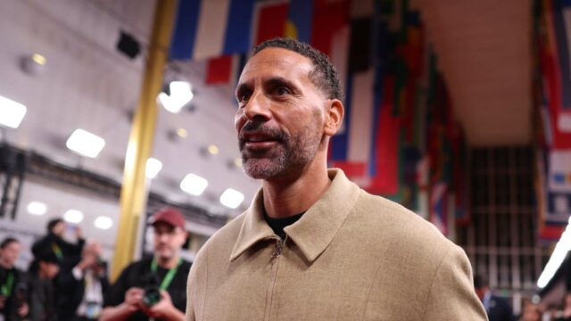 Rio Ferdinand teraz zarába viac ako v Manchestri United – tu je návod
