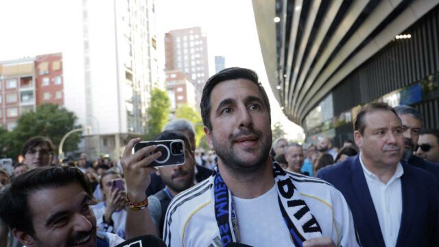 Riquelme predstavuje „Mesto členov“ vo volebnej výzve Realu Madrid s Perezom
