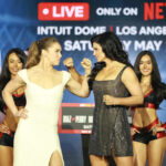 NEW YORK, NY - 15. apríla: Ronda Rousey a Gina Carano sa zúčastňujú na tlačovej konferencii Rousey vs. Carano NYC v Palladiu 15. apríla 2026 v New Yorku, New York. (Foto: Sarah Stier/Getty Images pre Netflix)