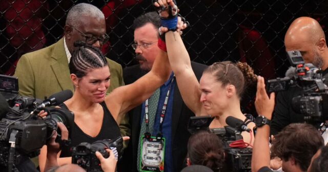 Ronda Rouseyová poráža Ginu Carano za 17 sekúnd a opäť odstupuje
