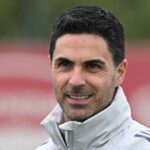 LONDÝN COLNEY, ANGLICKO - 4. MÁJ: Manažér Arsenalu Mikel Arteta počas tréningu/tlačovej konferencie v deň pred semifinálovým zápasom druhej časti Ligy majstrov UEFA 2025/26 medzi Arsenal FC a Atletico de Madrid v Sobha Realty Training Center 4. mája 2026 v Londýne Colney, Anglicko. (Foto David Price/Arsenal FC cez Getty Images)