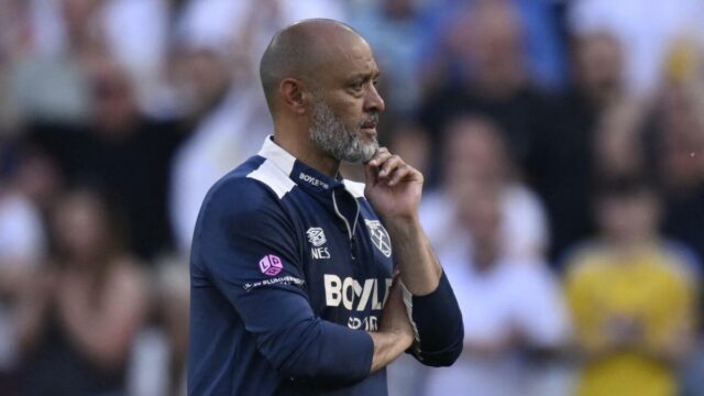 'Sad' Nuno sa ospravedlňuje fanúšikom po zostupe West Hamu z Premier League
