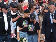 Samantha a Brexton Busch sa pripojili k pocte NASCAR Kyleovi Buschovi na Coca-Cola 600 Samantha a Brexton Busch sa pripojili k pocte NASCAR Kyleovi Buschovi na Coca-Cola 600