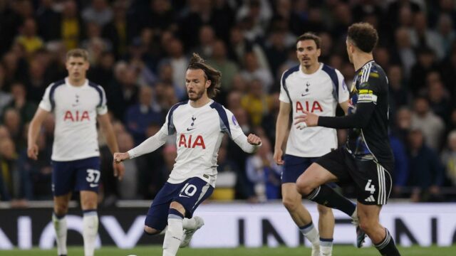 Scenáre zostupu Premier League 2025-26: Ako môžu Tottenham Hotspur a West Ham zostať hore po TOT vs LEE? 
