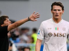 Scott McTominay sa vydal na novú výzvu po tom, čo Neapol ‚jed‘ vedie k odchodu Scott McTominay z SSC Neapol a Antonio Conte, hlavný tréner SSC Neapol, počas zápasu Serie A medzi USA Sassuolo Calcio a SSC Neapol na štadióne Mapei