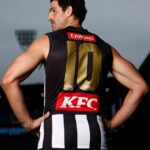 Scott Pendlebury (na snímke) odohrá v sobotu popoludní svoj 433. zápas AFL
