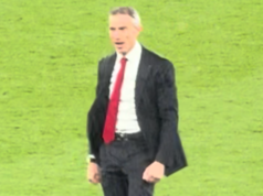 Šéf Arsenalu Andrea Berta sa naposledy smial na Diegovi Simeonom po tom, čo sa konfrontácia zmenila na vzrušenú Andrea Berta oslavuje
