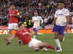 Šéf Aston Villy zdieľa hnev Unaia Emeryho nad prepustením Elliota Andersona zo strany VAR Elliot Anderson vyzýva Ollieho Watkinsa