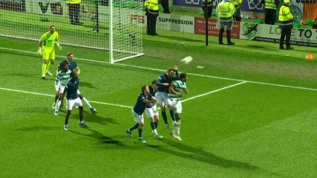 Celtic dostal v poslednej minúte penaltu za hru rukou