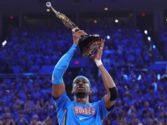 Shai Gilgeous-Alexander získa pred prvým zápasom trofej MVP Shai Gilgeous-Alexander ocenenie MVP pred zápasom západného finále play-off NBA 1 Thunder vs Spurs