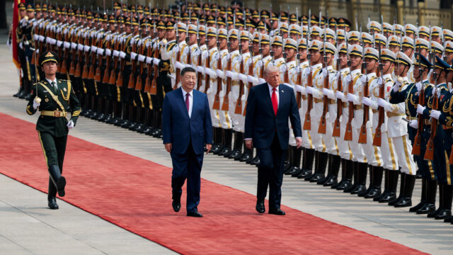 Si Ťin-pching víta Donalda Trumpa slávnostným ceremoniálom pred stretnutím s vysokými stávkami | Si Ťin-pching
