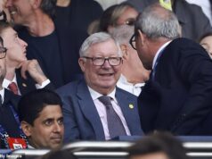 Sir Alex Ferguson bol prevezený do nemocnice po tom, ako sa na Old Trafford pred Man United vs Liverpool necítil dobre Sir Alex Ferguson (na snímke minulý týždeň) bol prevezený do nemocnice pred zápasom Man United proti Liverpoolu